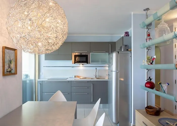 A2 - 1 Bdr Sea & Port View - Ac, Garage & Terrace * Αντίμπ