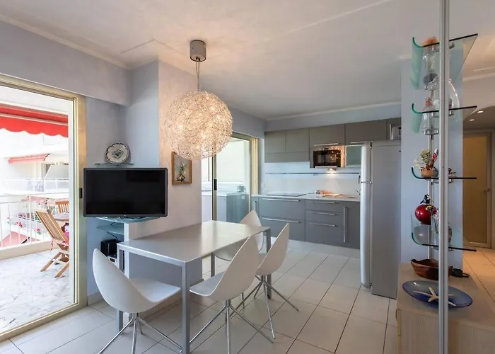 A2 - 1 Bdr Sea & Port View - Ac, Garage & Terrace Appartamento Antibes