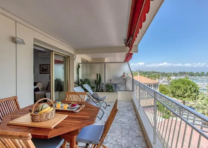 A2 - 1 Bdr Sea & Port View - Ac, Garage & Terrace *