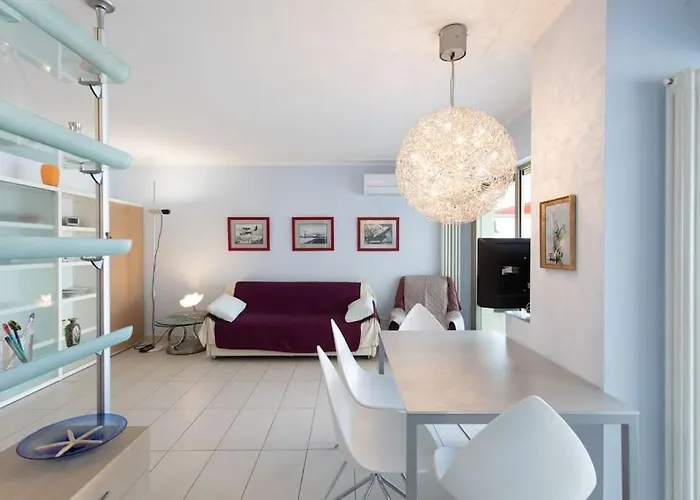 A2 - 1 Bdr Sea & Port View - Ac, Garage & Terrace Antibes