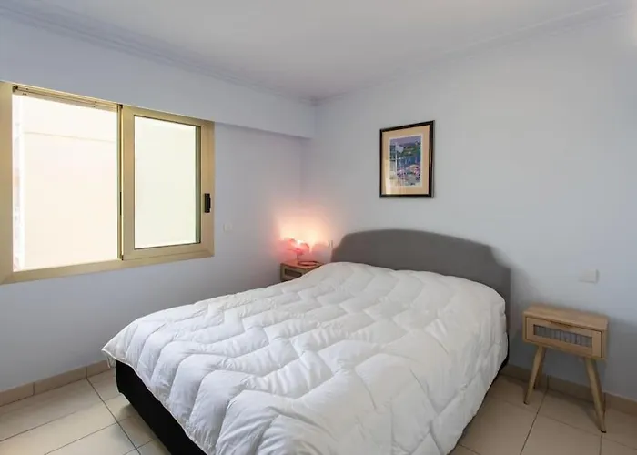 A2 - 1 Bdr Sea & Port View - Ac, Garage & Terrace 公寓 *