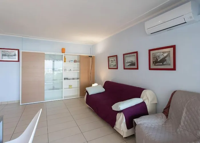 公寓 A2 - 1 Bdr Sea & Port View - Ac, Garage & Terrace